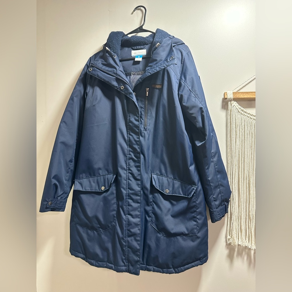 Columbia Women's Dark Blue Ski Jacket